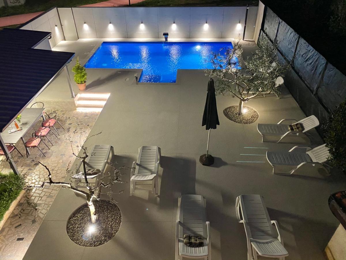 Villa House Pula 2080 Exterior foto